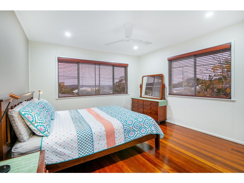 81 Whitehill Road, Eastern Heights QLD 4305