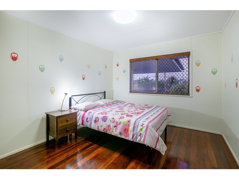 81 Whitehill Road, Eastern Heights QLD 4305