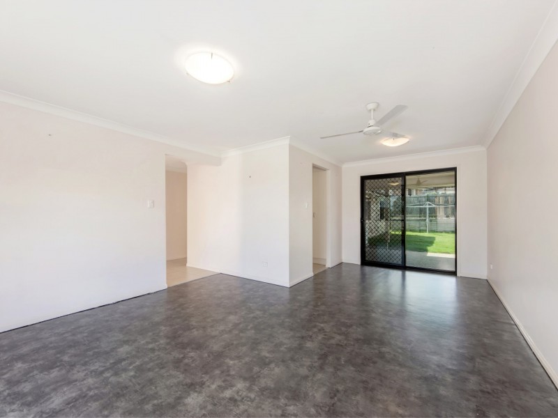 18 Chanel Court, Wulkuraka QLD 4305