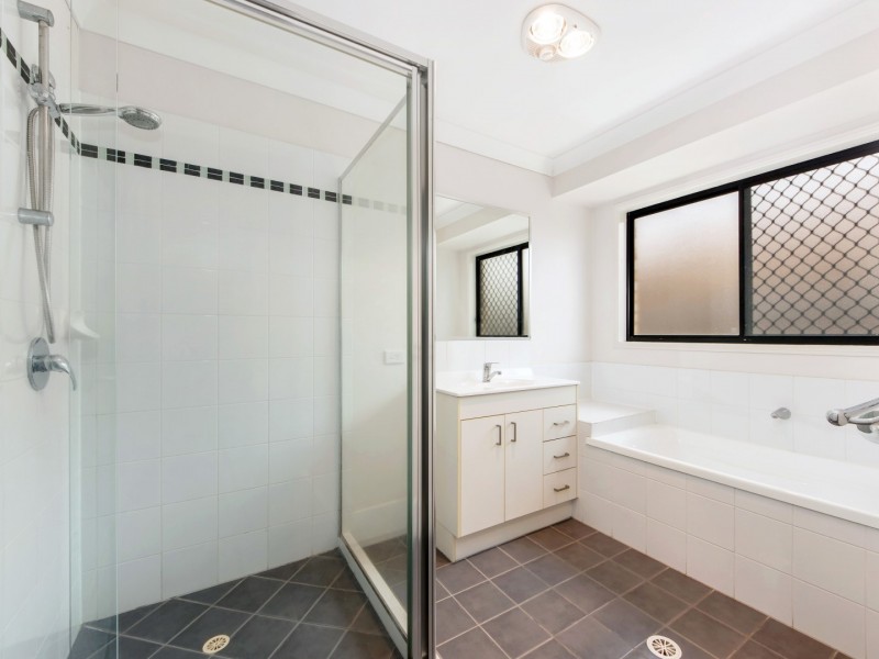 18 Chanel Court, Wulkuraka QLD 4305