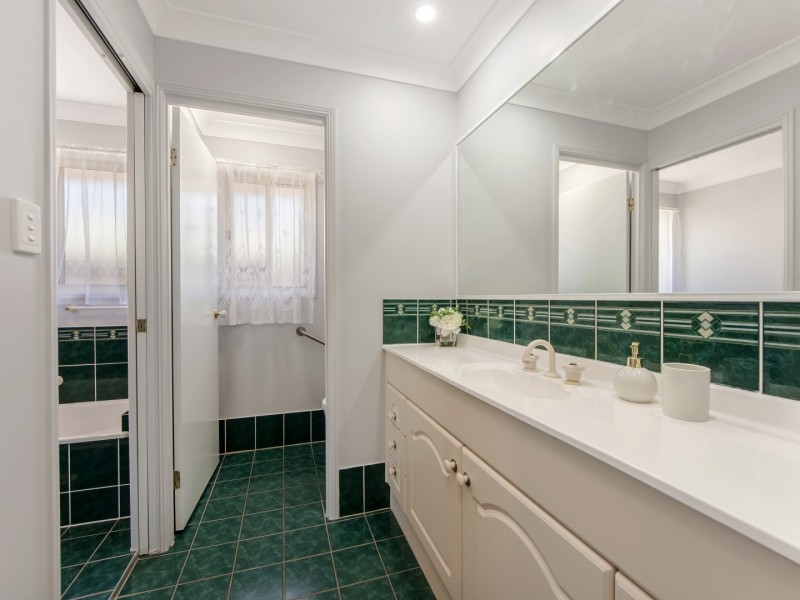 11 Bennett Street, Rosewood QLD 4340