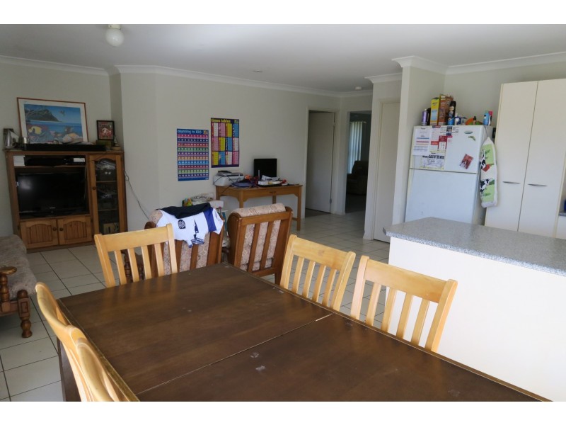 6 Sarah Place, Raceview QLD 4305