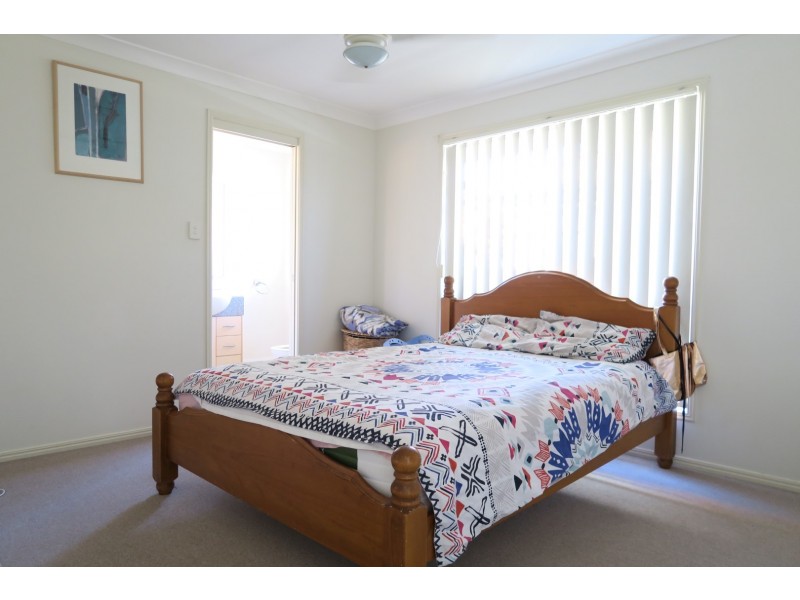 6 Sarah Place, Raceview QLD 4305