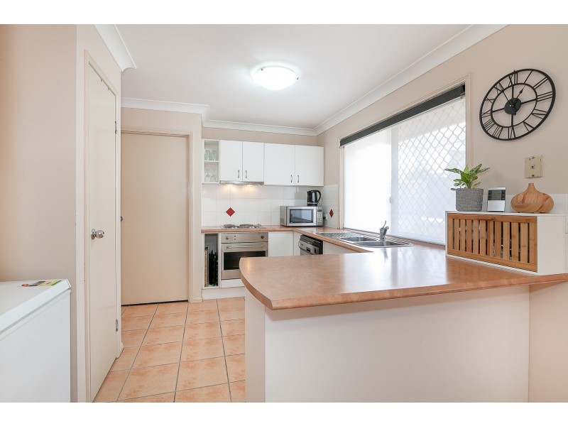 15 Comona Court, Wulkuraka QLD 4305