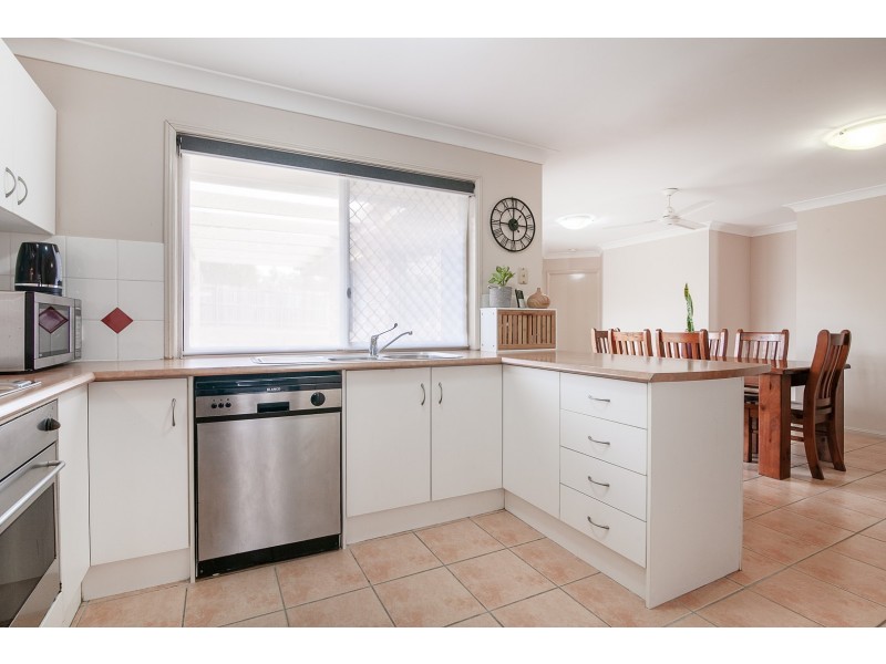15 Comona Court, Wulkuraka QLD 4305
