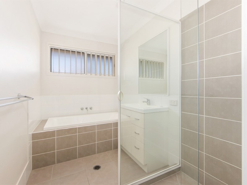 1/40 Banksia Drive, Raceview QLD 4305