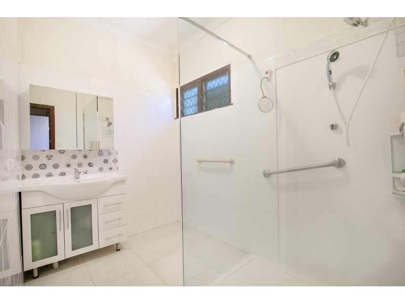 63 Chubb Street, One Mile QLD 4305