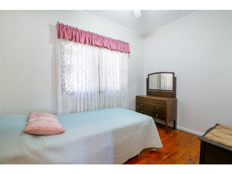 63 Chubb Street, One Mile QLD 4305