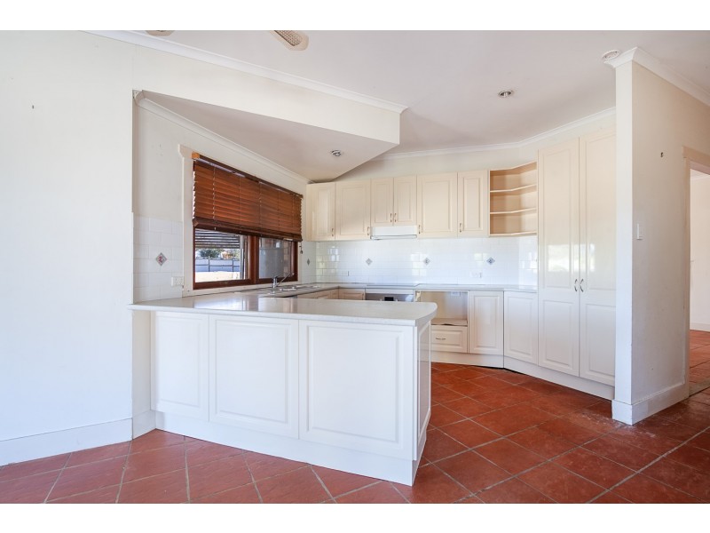 11 Settler Way, Karalee QLD 4306