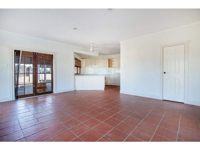 11 Settler Way, Karalee QLD 4306