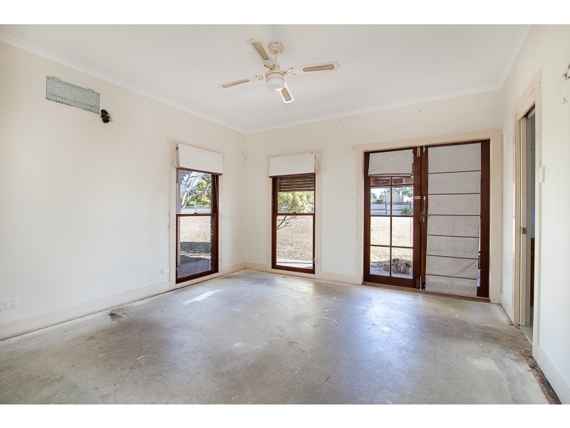 11 Settler Way, Karalee QLD 4306