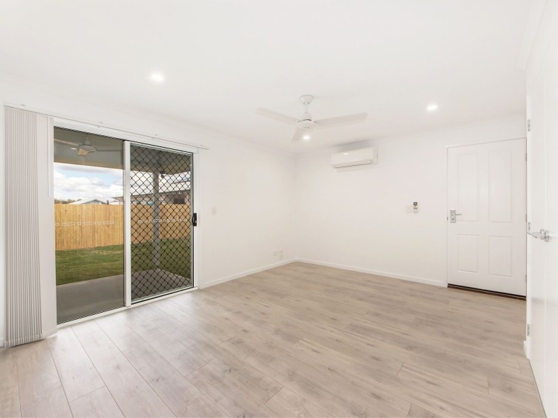 2/70 Wallace Street, Walloon QLD 4306
