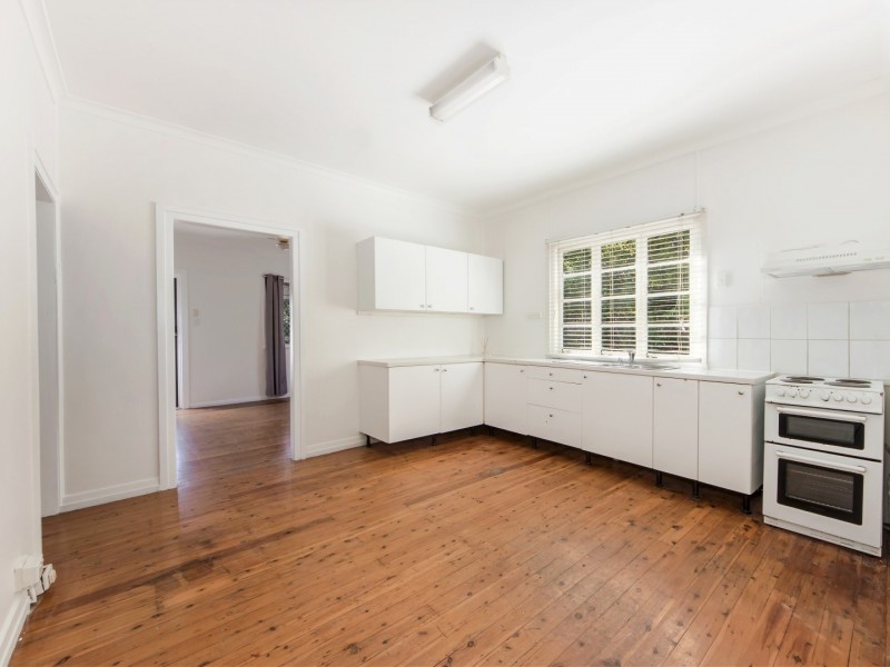 39 Rex Street, Eastern Heights QLD 4305