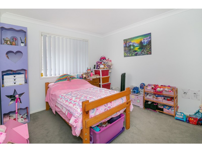 87 Sandalwood Drive, Yamanto QLD 4305