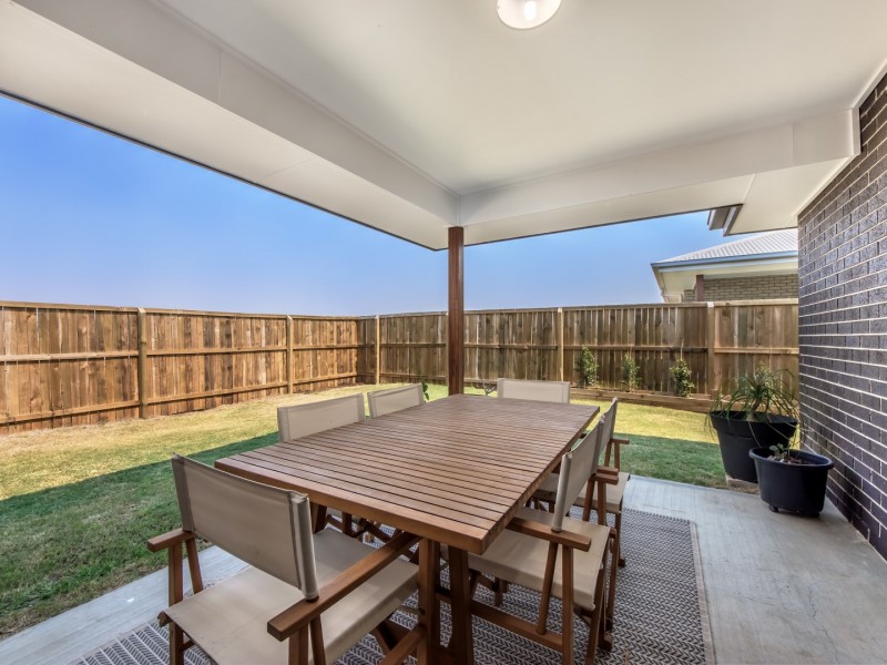 76 Wallace Street, Walloon QLD 4306