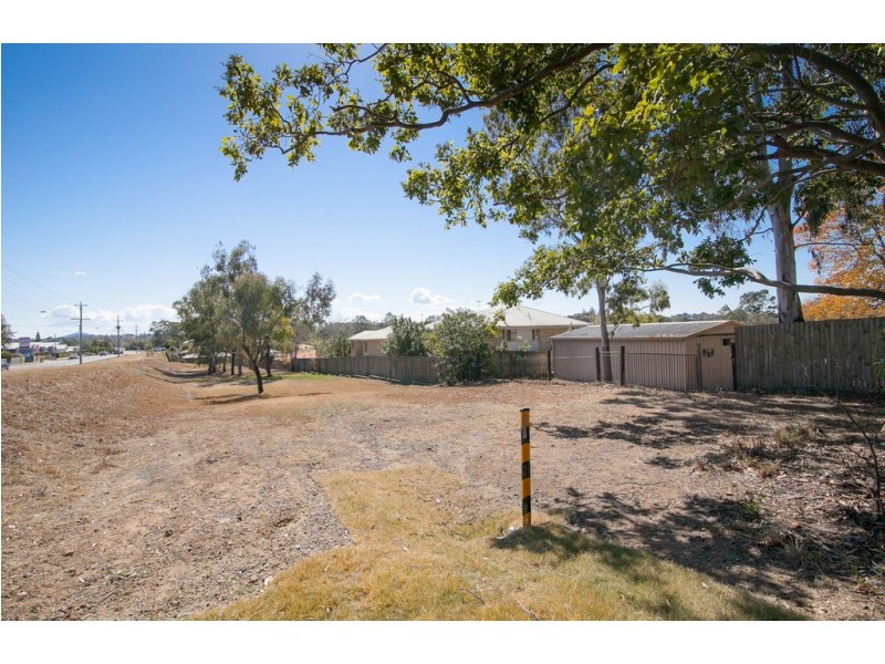 126-134 and 136 Lobb Street, Churchill QLD 4305