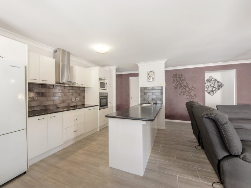 156 Edwards Street, Raceview QLD 4305