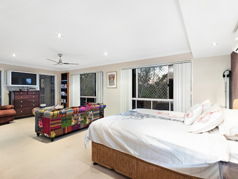 98 Jacana Crescent, Flinders View QLD 4305