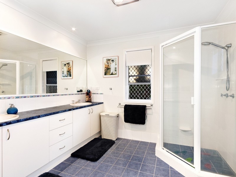 98 Jacana Crescent, Flinders View QLD 4305