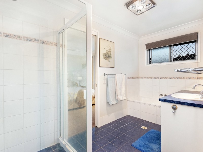 98 Jacana Crescent, Flinders View QLD 4305