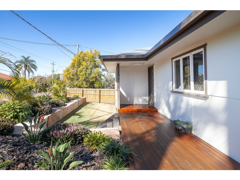 217 Blackstone Road, Silkstone QLD 4304