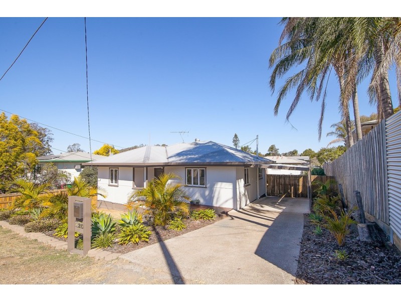 217 Blackstone Road, Silkstone QLD 4304