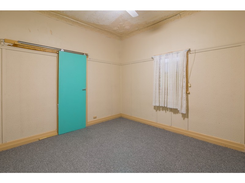 47 Frederick Street, Newtown QLD 4305