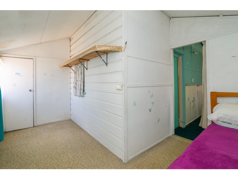 47 Frederick Street, Newtown QLD 4305