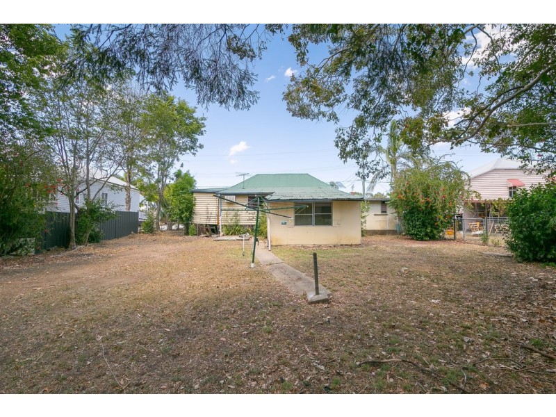 47 Frederick Street, Newtown QLD 4305