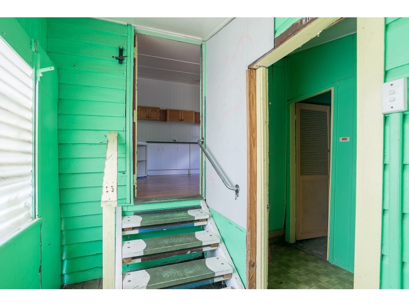 47 Frederick Street, Newtown QLD 4305