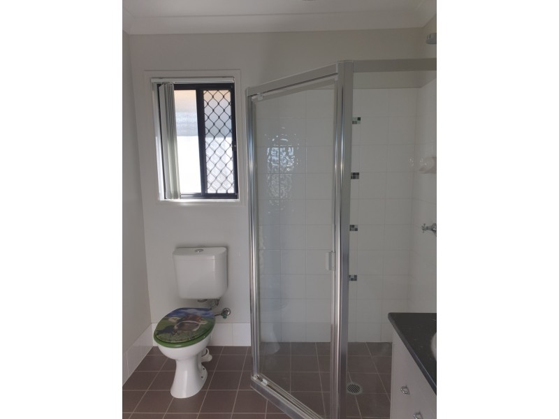 5 Normanton Close, Rosewood QLD 4340