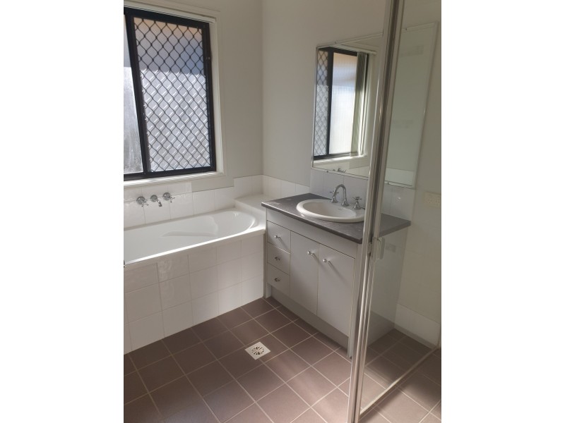 5 Normanton Close, Rosewood QLD 4340