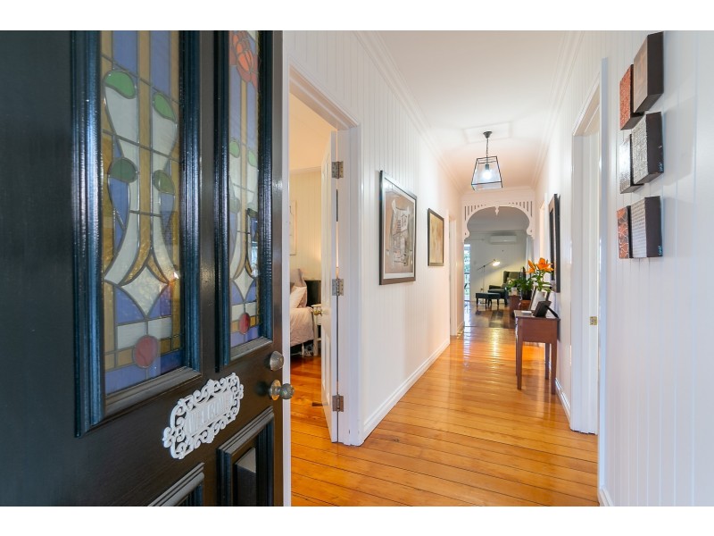 42 Park Street, Ipswich QLD 4305