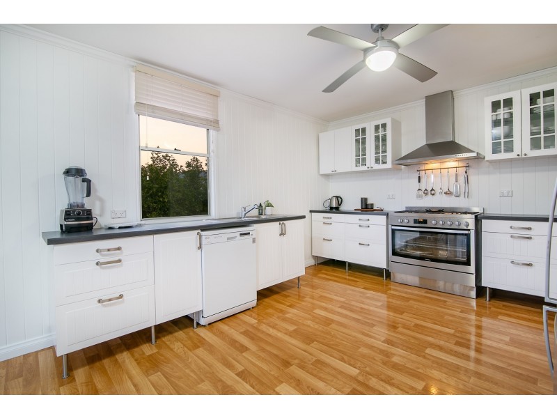 42 Park Street, Ipswich QLD 4305