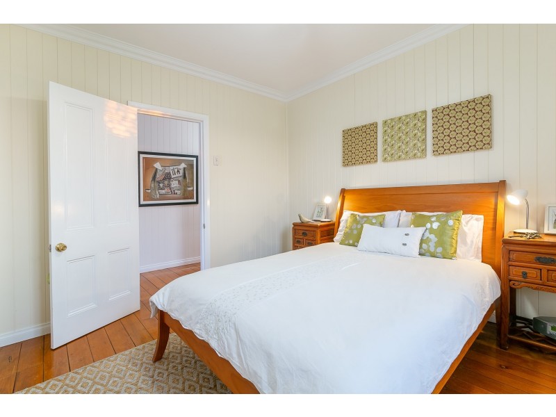 42 Park Street, Ipswich QLD 4305