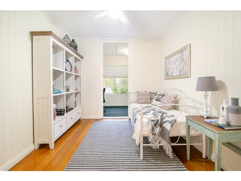 42 Park Street, Ipswich QLD 4305