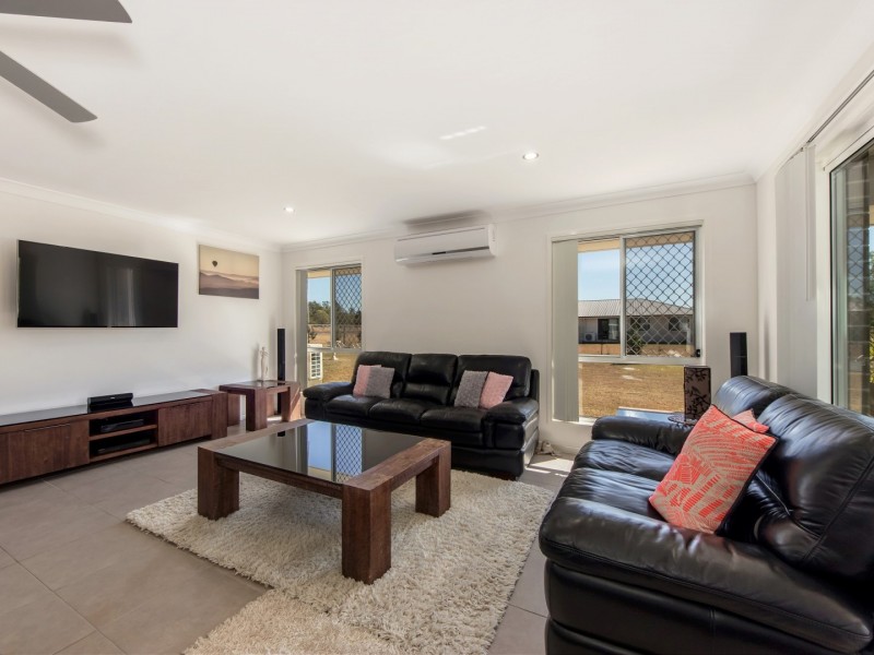 6 Jacana Drive, Adare QLD 4343