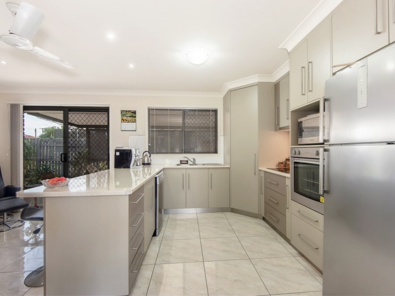 11 Hunter Street, Brassall QLD 4305