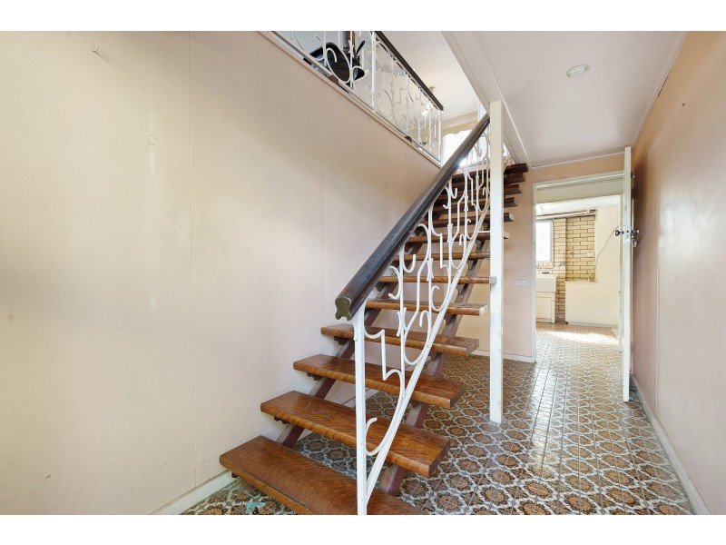 4 Beverley Court, Brassall QLD 4305