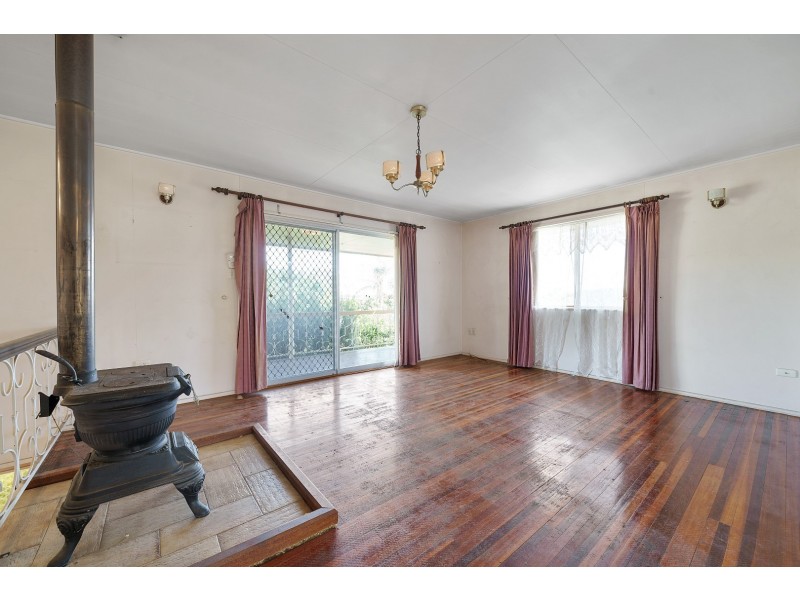 4 Beverley Court, Brassall QLD 4305