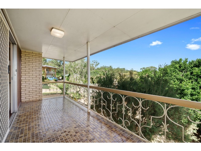 4 Beverley Court, Brassall QLD 4305