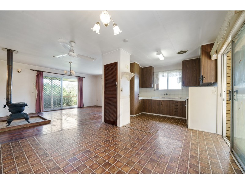 4 Beverley Court, Brassall QLD 4305