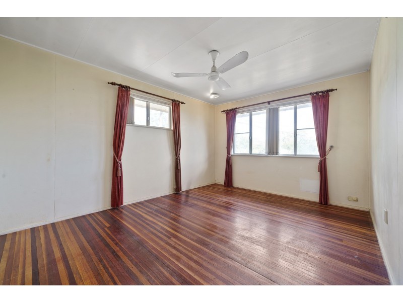 4 Beverley Court, Brassall QLD 4305
