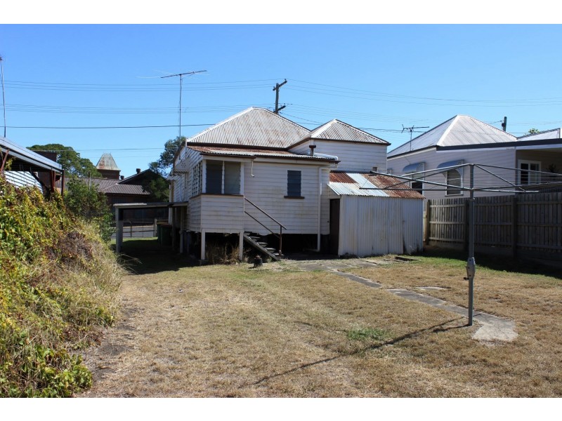 4 North Street, North Ipswich QLD 4305