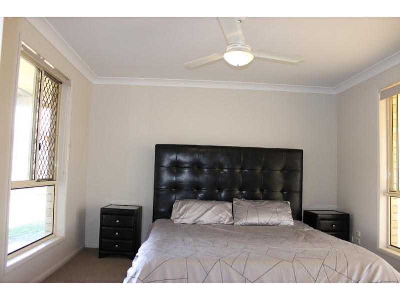24 Banksia Drive, Raceview QLD 4305