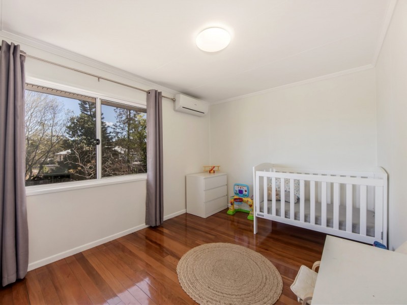 16 Tibbits Street, Bundamba QLD 4304