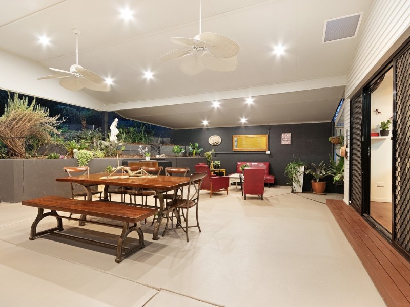 7 Lloyd George Street, Eastern Heights QLD 4305