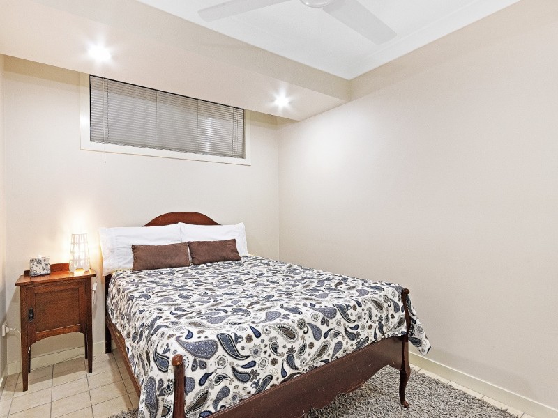 7 Lloyd George Street, Eastern Heights QLD 4305