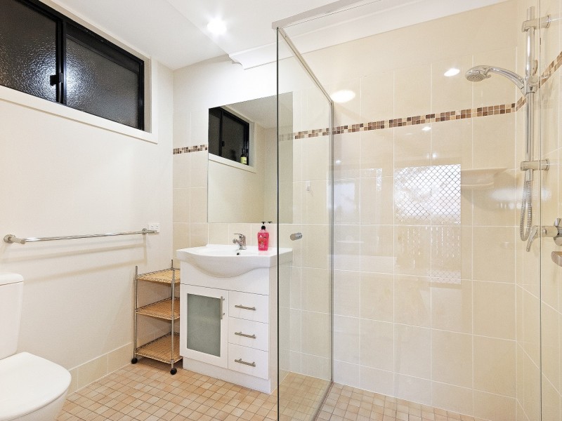 7 Lloyd George Street, Eastern Heights QLD 4305