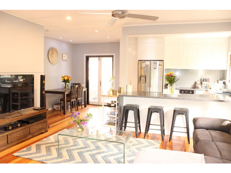 2 Leslie Street, East Ipswich QLD 4305